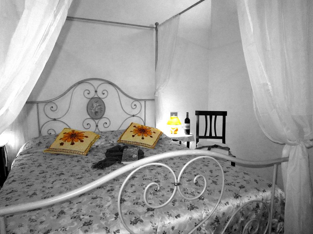 B&B Le Logge Di Sopra Asciano Exteriör bild